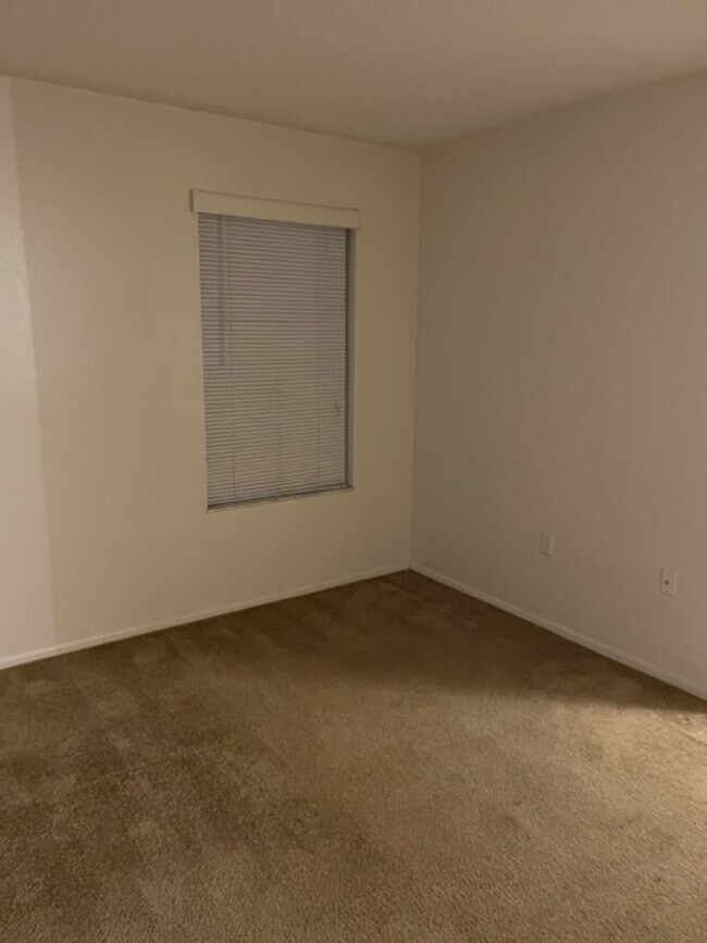 Photo - Landing - 635-304 Unit 635-304