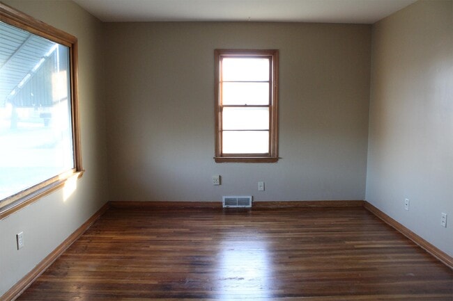 Photo - 907 N Grant St