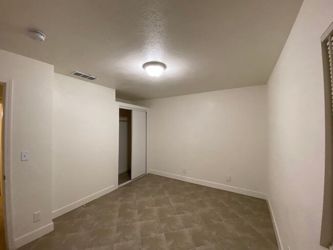 Photo - Cozy 2 Bedroom!