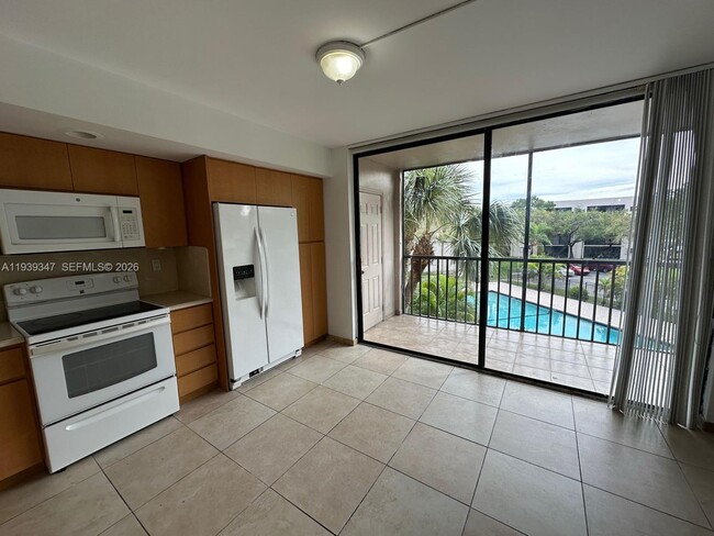 Photo - 8540 SW 133rd Avenue Rd Unit 312