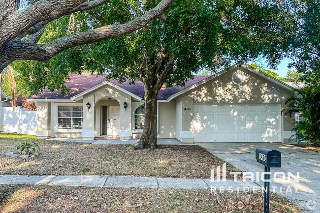Building Photo - 1490 Club Dr Rental