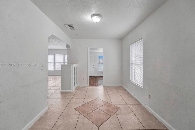 Photo - 2811 SW 3rd St