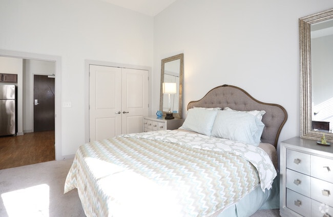 1BR/1BA -673SF