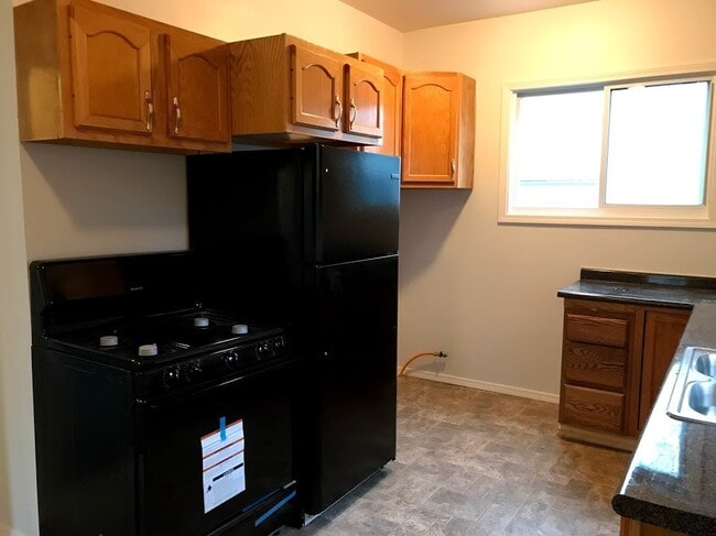 Photo - 423 Parade St