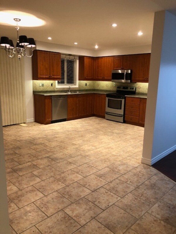 Photo - 72 Solsbury Crescent