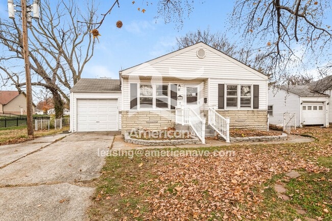 Building Photo - 1143 Charbonier Rd