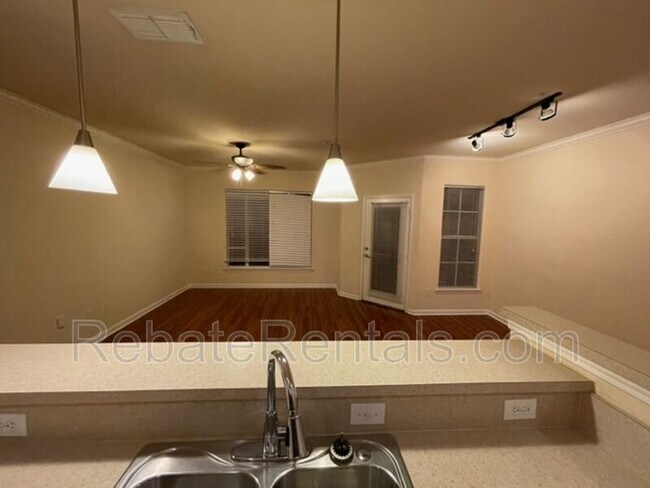 Photo - 8290 Gate Pkwy W Unit #1404