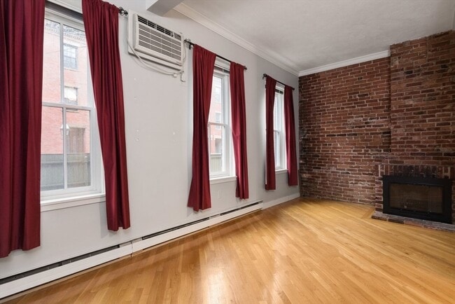 Photo - 124 Chandler St Unit 2