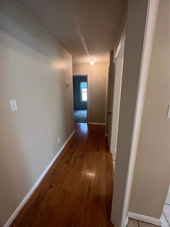 3212 Tyndall Dr