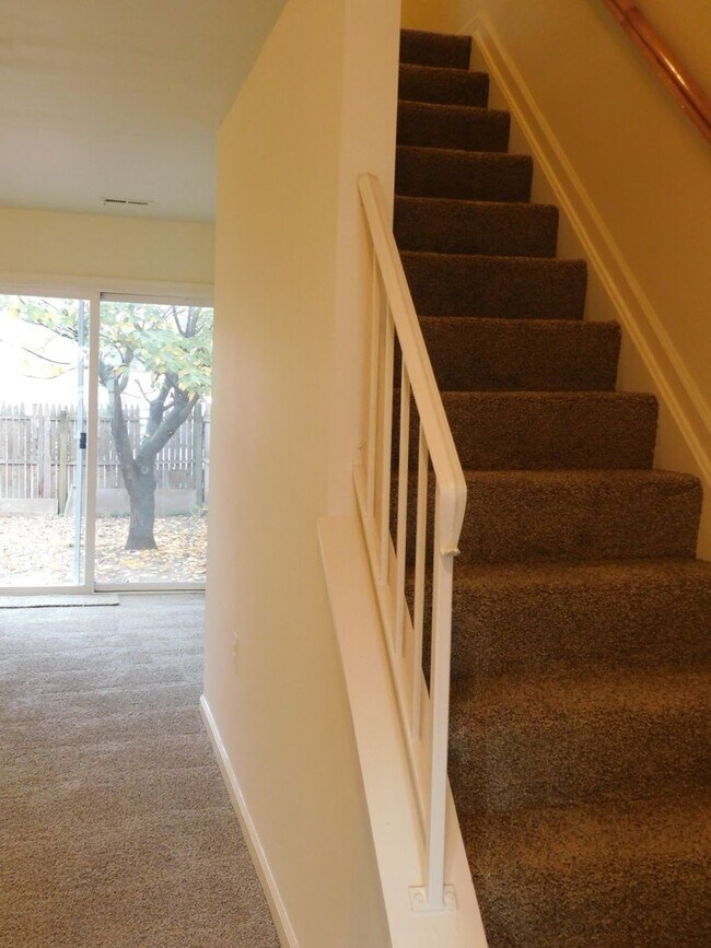 Photo - End Unit Townhouse!!