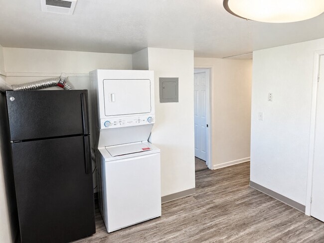 8101-8195 W 9th Ave Unit 8195