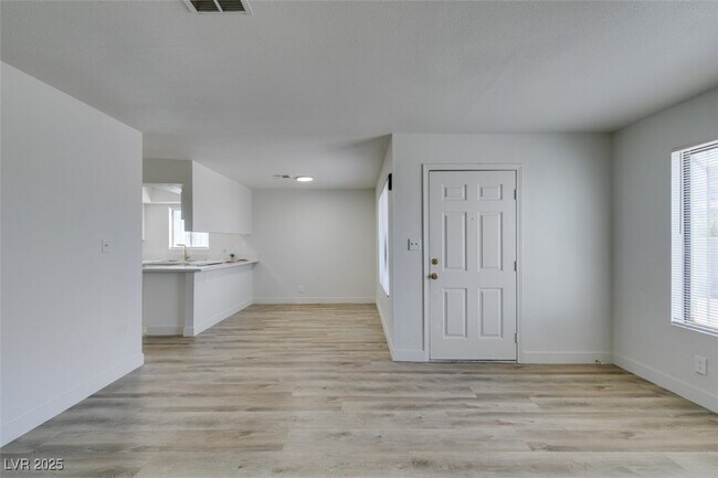 Photo - 6932 Kilgore Dr Apartamento Unidad B