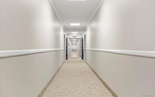 Photo - 360 Shore Rd
