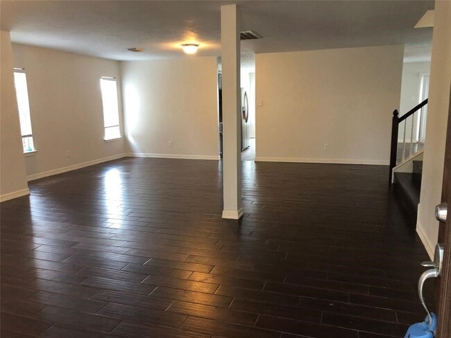 Photo - 5718 Silas Creek Ct