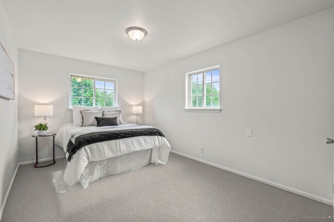 Photo - N84W15388 Menomonee Ave Unit 2