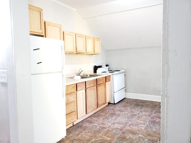 Cocina - 678 Jessamine Ave E