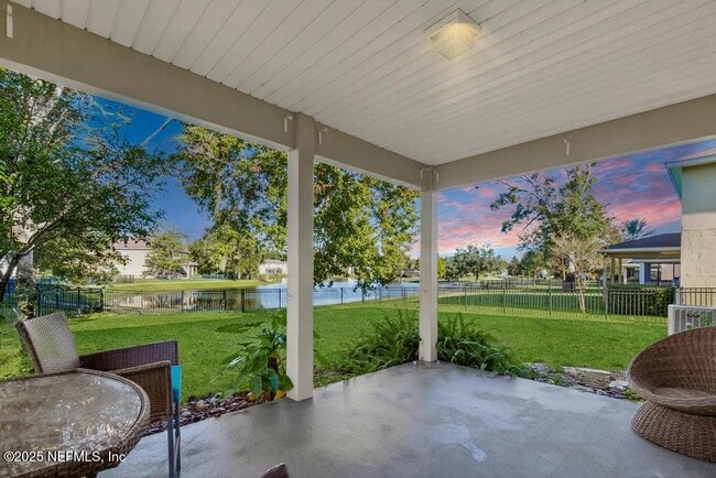 Building Photo - 612 Spruce Creek Rd