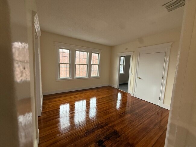 Photo - 204 Homestead Ave Unit 3