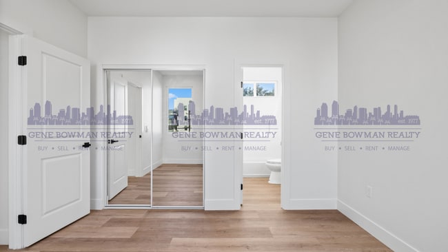 Photo - 6742-48 Waterman Ct