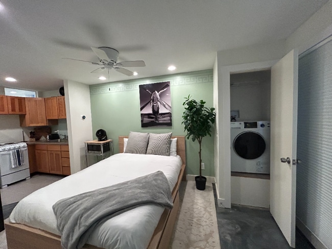 Photo - 137 W 600 N Unit 2