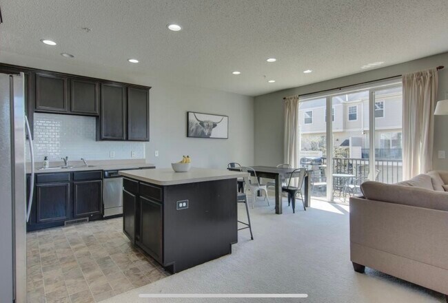 Photo - 13645 Brick Path