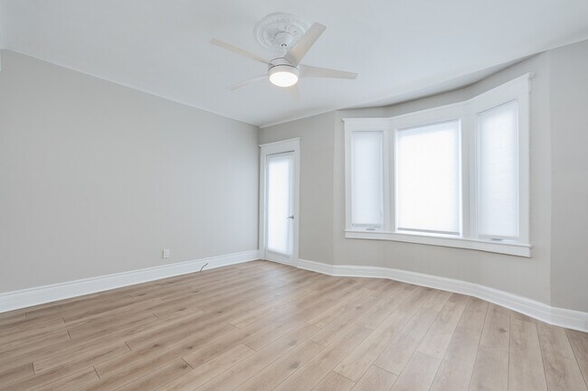 Photo - 15 Indian Rd Crescent