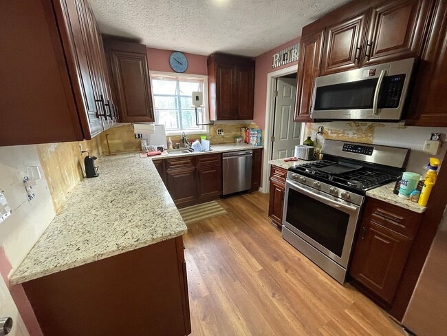 Photo - 3755 Station Dr NW