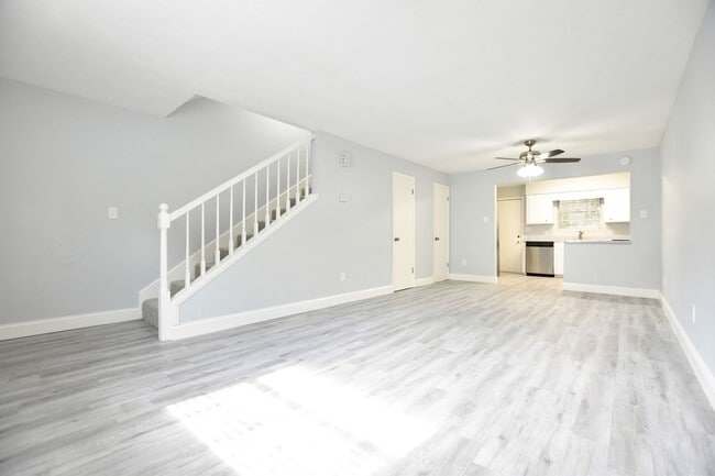 Photo - 3650 SW 20th Ave Unidad 2