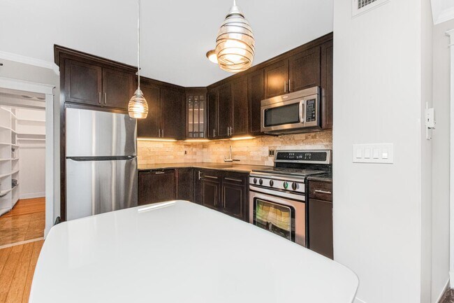 Photo - 1374 Midland Ave Unit 501