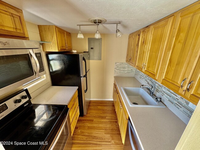 Photo - 801 S Brevard Ave Unidad L