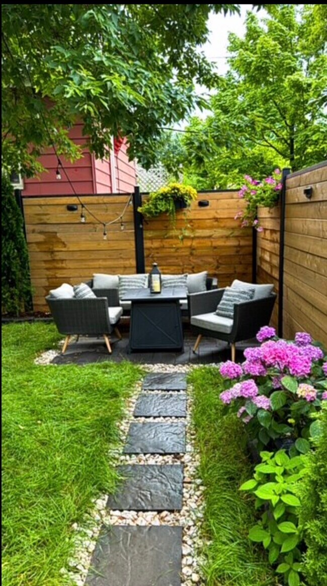 Photo - 1024 Cannon St E