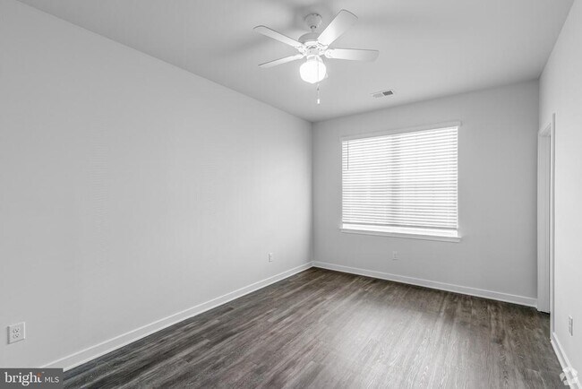 619 Ruth Way