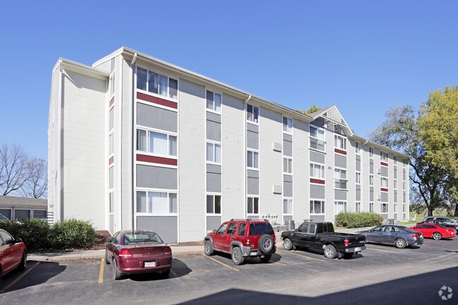 Photo - Parkview Apartments