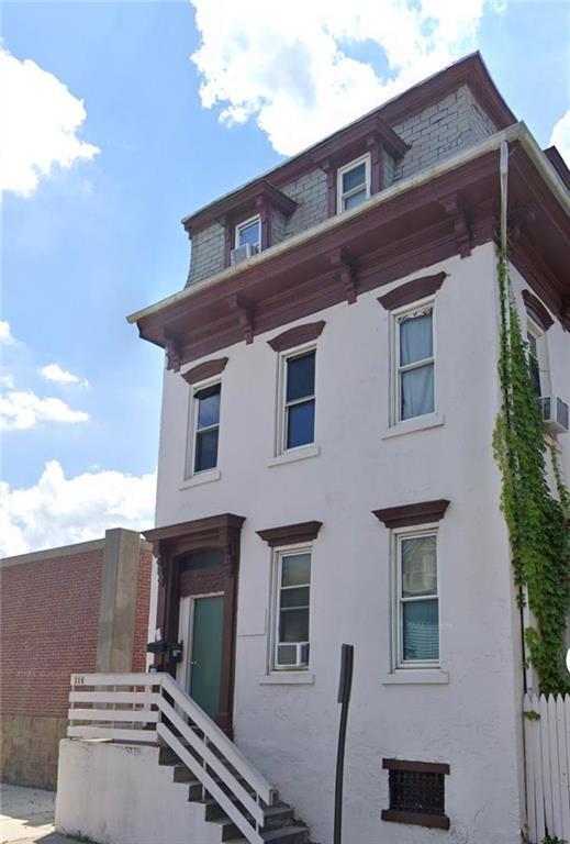 Photo - 114 S 8th St Unidad 1R