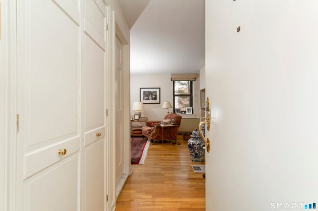 Photo - 15 Lafayette Ct Unit 1B
