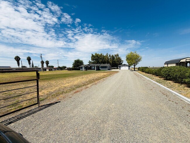 11520 State Highway 152