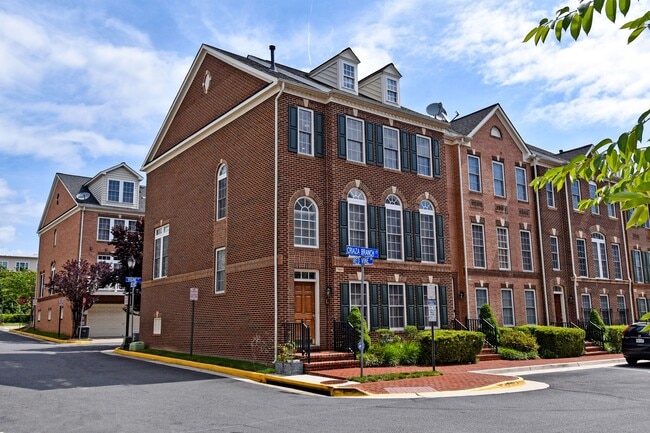 Building Photo - 7981 Vigne Ct