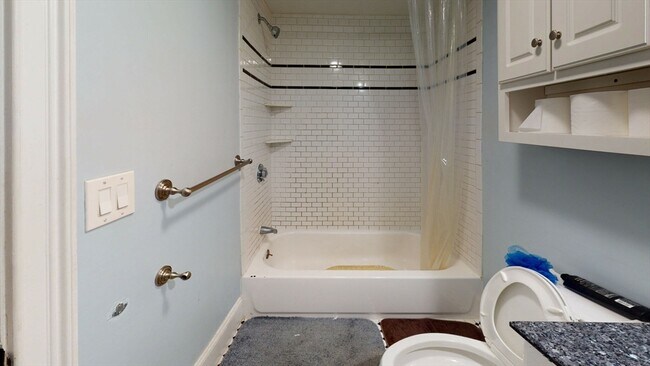 Photo - 9 Chesterton St Unit 2