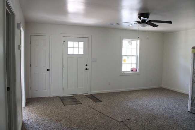 Photo - 2827 Lancaster Rd NW