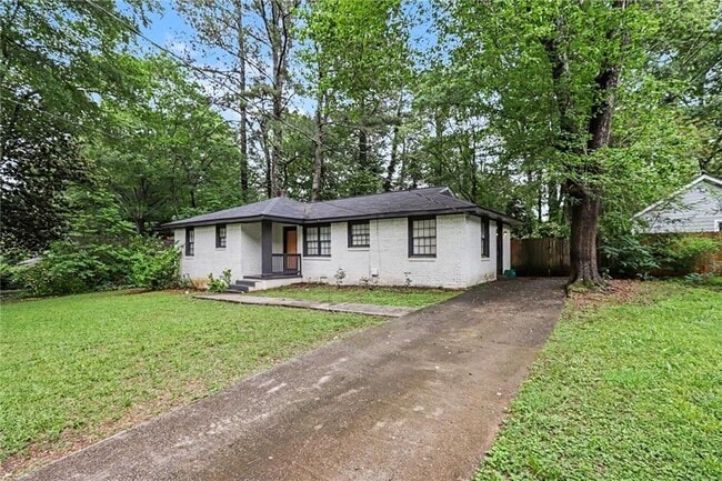 Photo - 3743 Poplar Dr