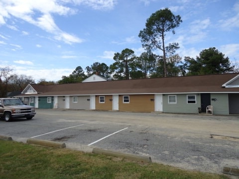 Building Photo - The Heritage Apartments