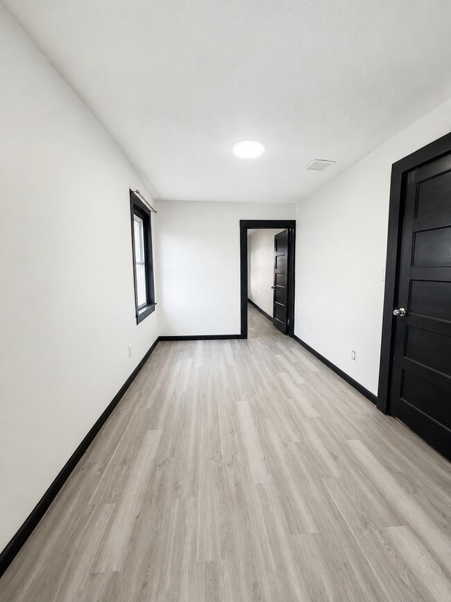 145 Washington Ave Unit 8
