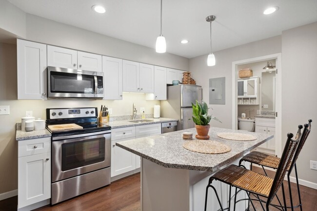 Photo - Minnetonka Edgewater