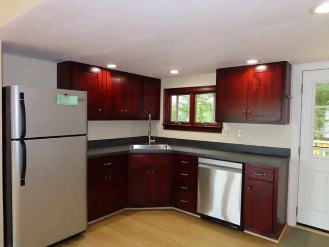 13 Spring St