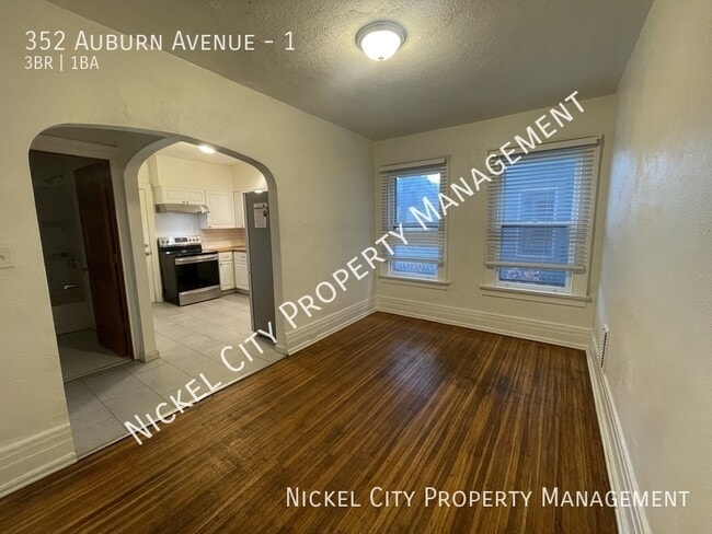 Building Photo - 352 Auburn Ave Unit 1