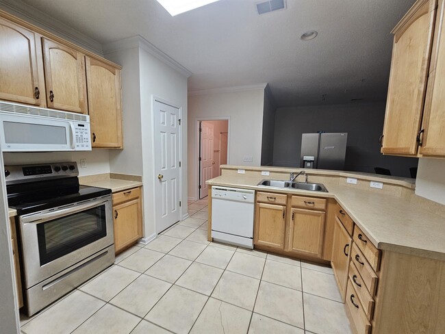 Photo - 5840 Longwood Dr