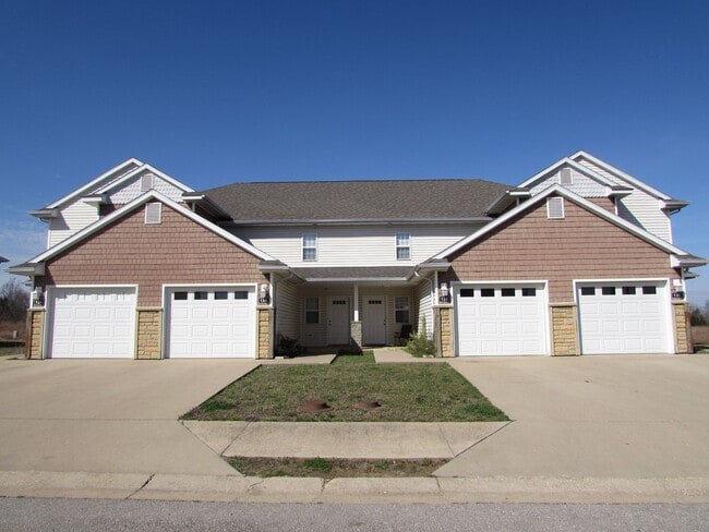 Building Photo - 6186-MF1-E1 Unit 118