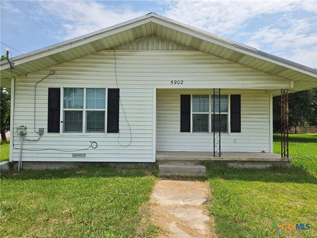 Building Photo - 5902 TX-36
