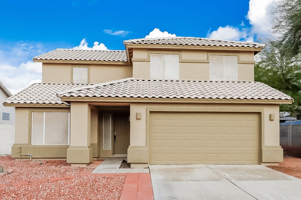 Photo - 1102 W Behrend Dr