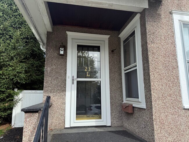 Photo - 23 Linden St